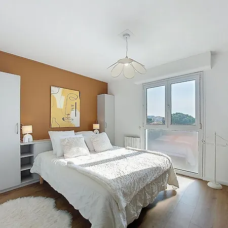 Apartment Le Colibri By Interhome Royan